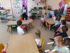 ilustracja do wpisu 
Spotkanie czytelnicze w grupie "Brzoskwinki"